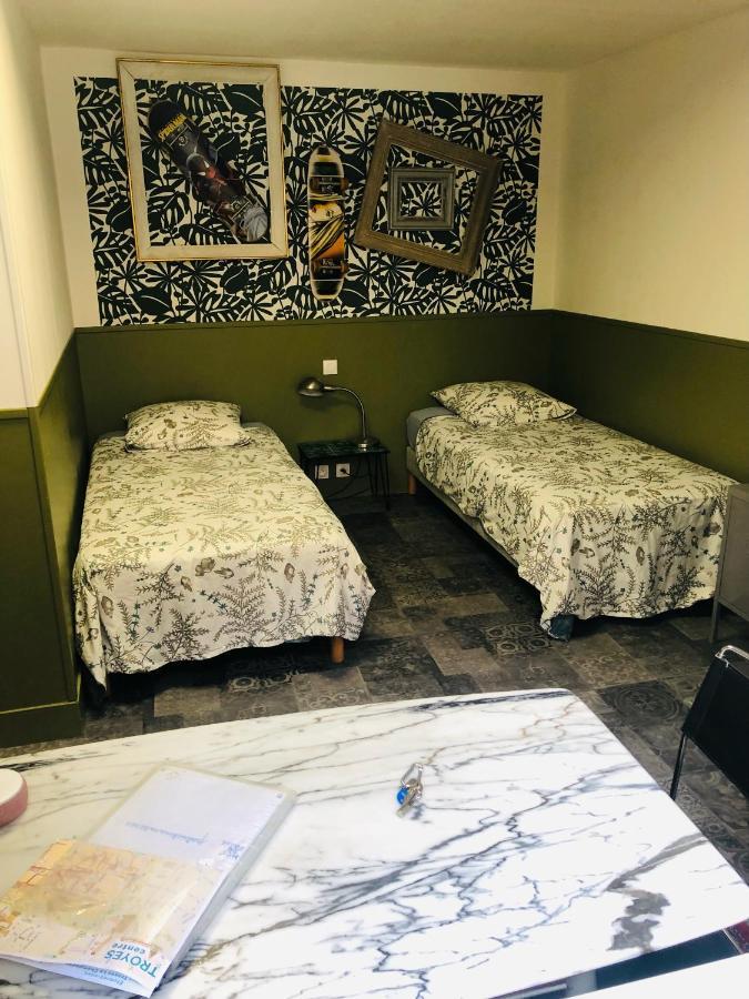 Papillons De Nuit Champagne Troyes Apartment Екстериор снимка